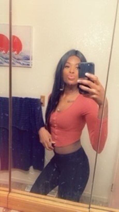 Foto desnuda filtrada de OnlyFans de Blkbarbie