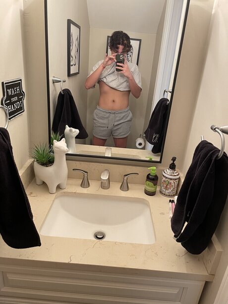 Foto desnuda filtrada de OnlyFans de Danny