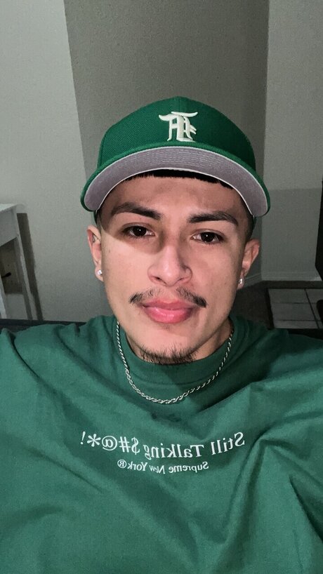 Foto desnuda filtrada de OnlyFans de Whoothatt96