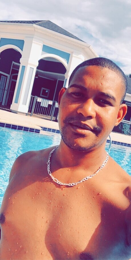 Foto desnuda filtrada de OnlyFans de Riquito