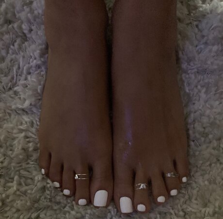 Foto desnuda filtrada de OnlyFans de Big Dick Sexi Feet