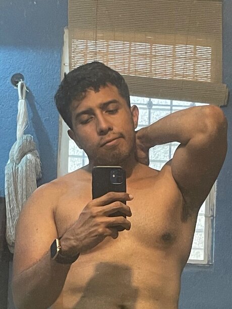 Foto desnuda filtrada de OnlyFans de Manuel Valadez