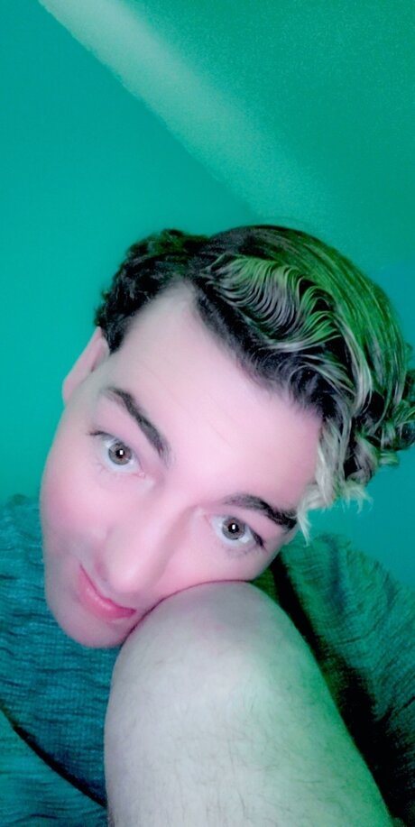 Foto desnuda filtrada de OnlyFans de Lovegreg