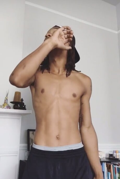 Foto desnuda filtrada de OnlyFans de Lehmon