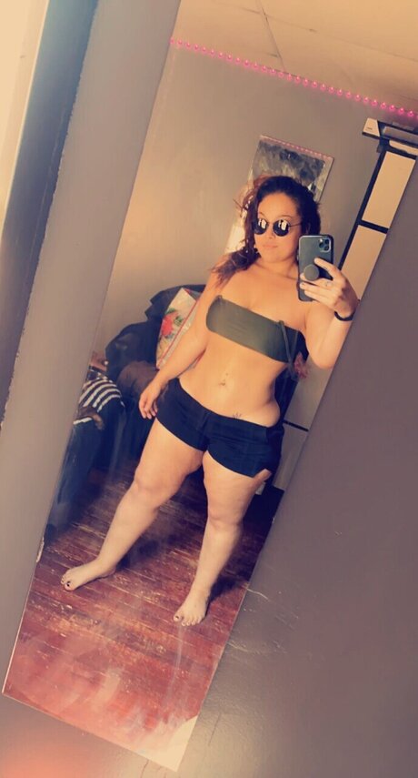 Foto desnuda filtrada de OnlyFans de Phoebe
