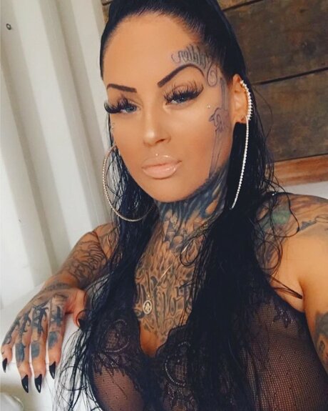 Foto desnuda filtrada de OnlyFans de Mmebandssofficial