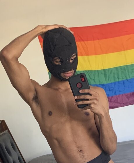 Foto desnuda filtrada de OnlyFans de Igelastiboy2000