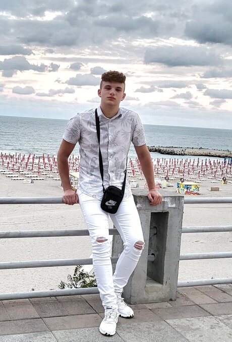 Foto desnuda filtrada de OnlyFans de Robert