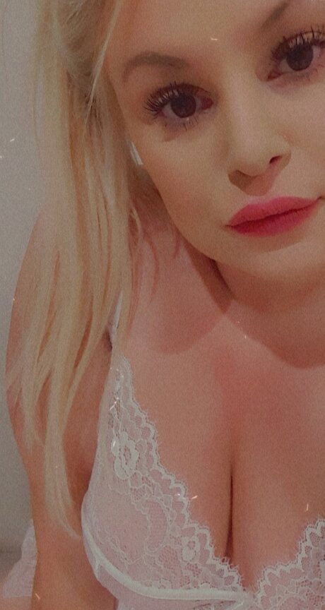 Foto desnuda filtrada de OnlyFans de S