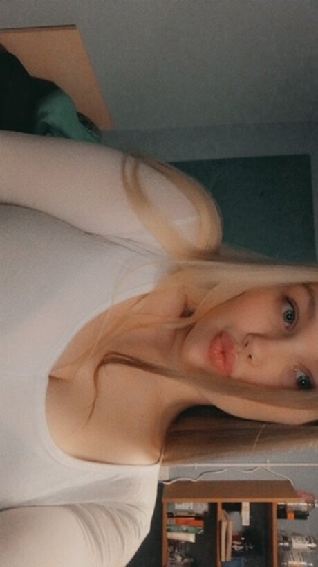 Foto desnuda filtrada de OnlyFans de Babyyyy