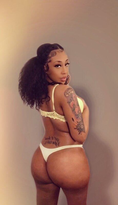Foto desnuda filtrada de OnlyFans de Only1ki