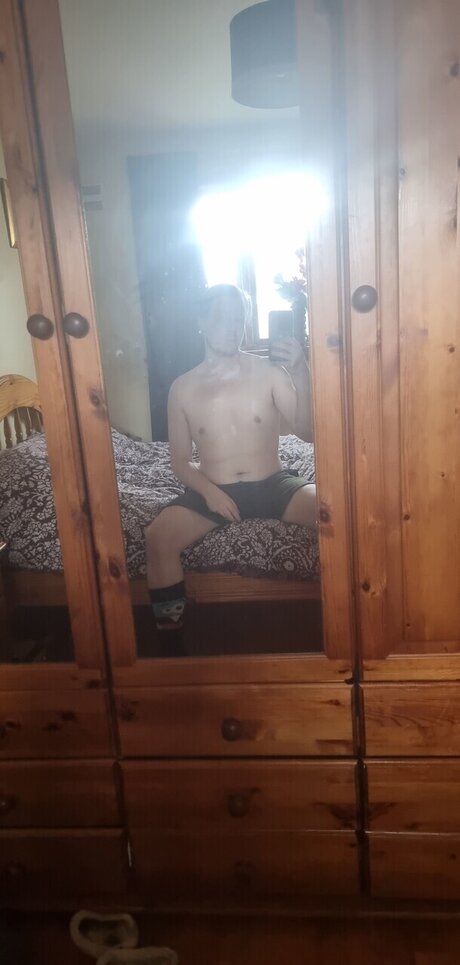 Foto desnuda filtrada de OnlyFans de Thirsty Bottom