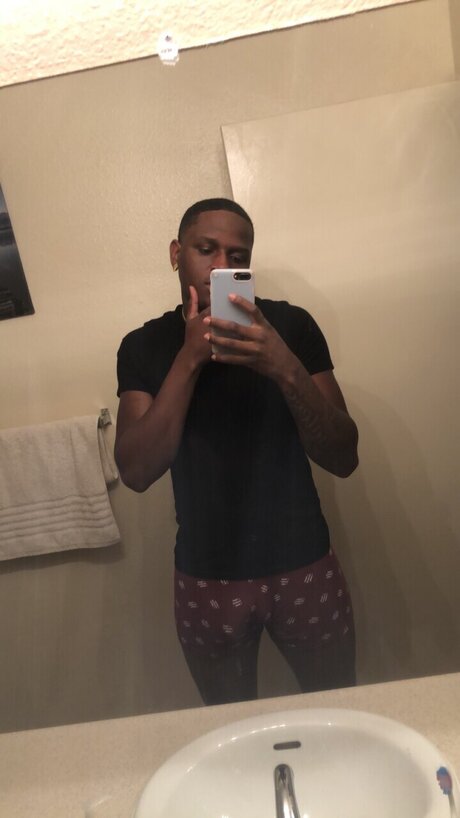 Foto desnuda filtrada de OnlyFans de Newonlyfans