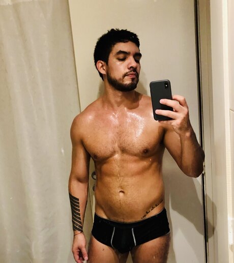 Foto desnuda filtrada de OnlyFans de  Thenanux 