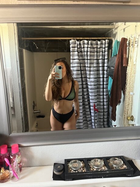 Foto desnuda filtrada de OnlyFans de Sasha
