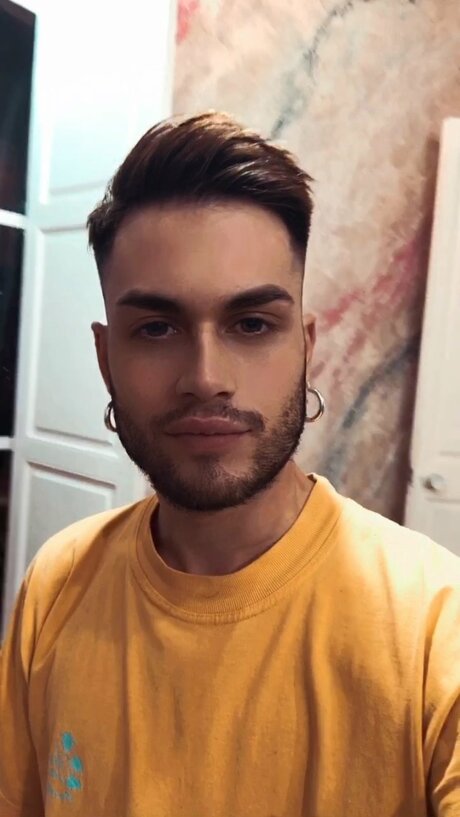 Foto desnuda filtrada de OnlyFans de Christopher