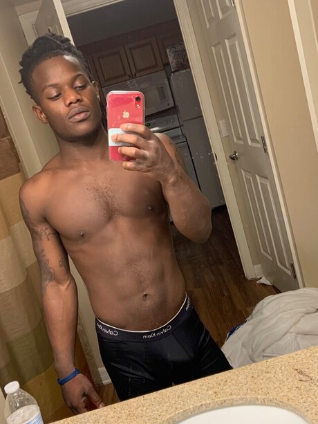 Foto desnuda filtrada de OnlyFans de Hurbo