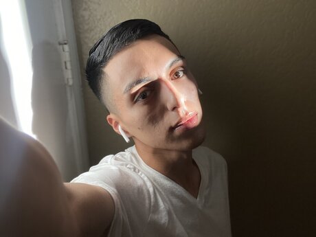 Foto desnuda filtrada de OnlyFans de Isaiasaven