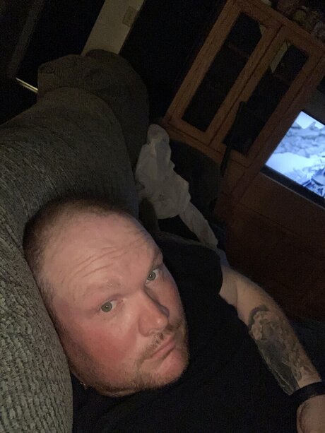 Foto desnuda filtrada de OnlyFans de Dennis