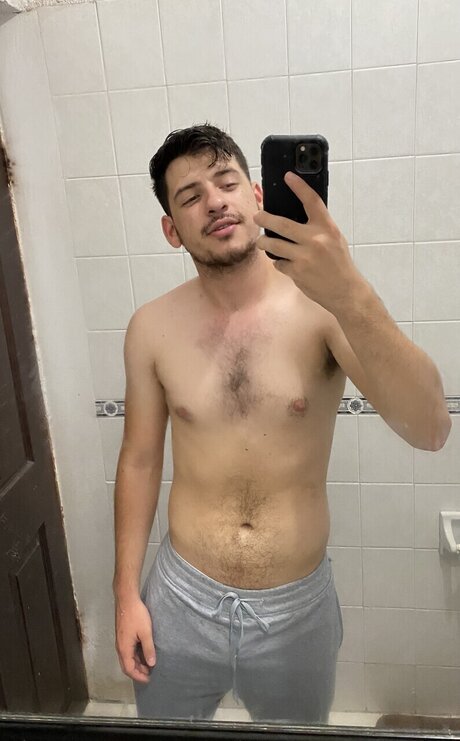 Foto desnuda filtrada de OnlyFans de Fernando B