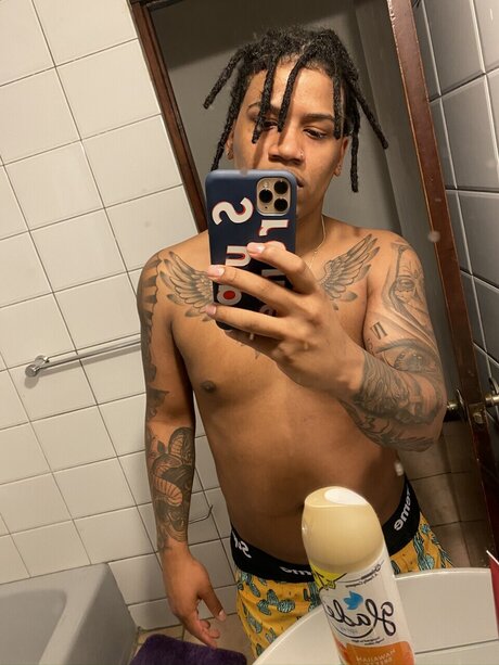 Foto desnuda filtrada de OnlyFans de Edgardo