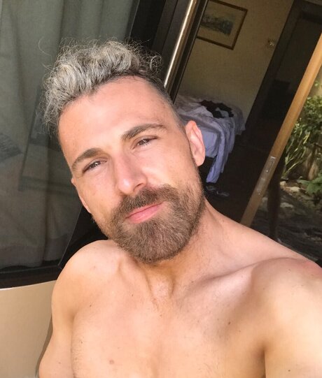 Foto desnuda filtrada de OnlyFans de Adamj