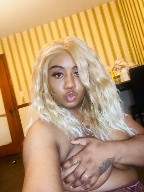 Foto desnuda filtrada de OnlyFans de Raerose