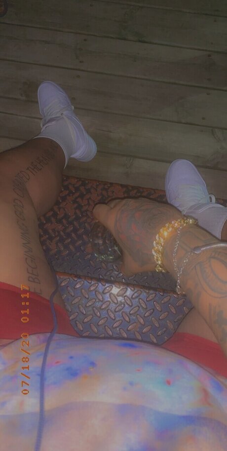 Foto desnuda filtrada de OnlyFans de Lookdontstare