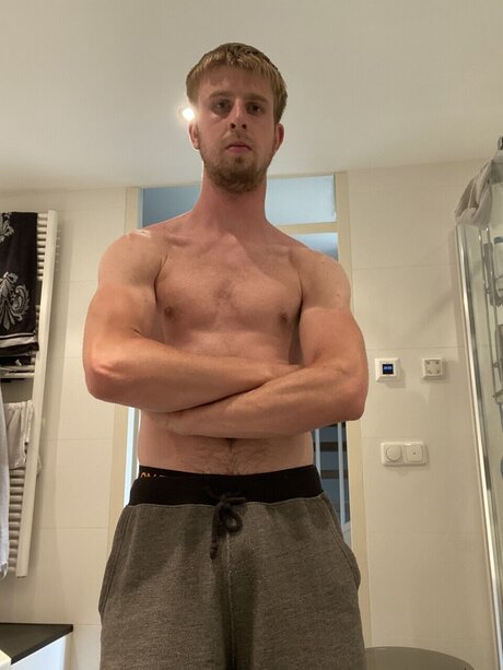 Foto desnuda filtrada de OnlyFans de Jesse