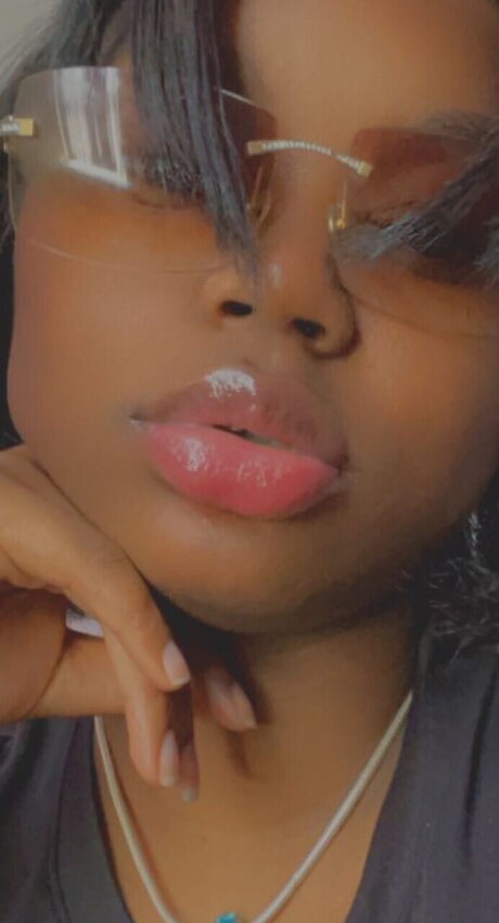Foto desnuda filtrada de OnlyFans de Naomi