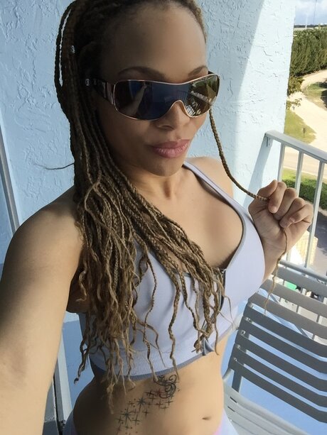 Foto desnuda filtrada de OnlyFans de Blugem