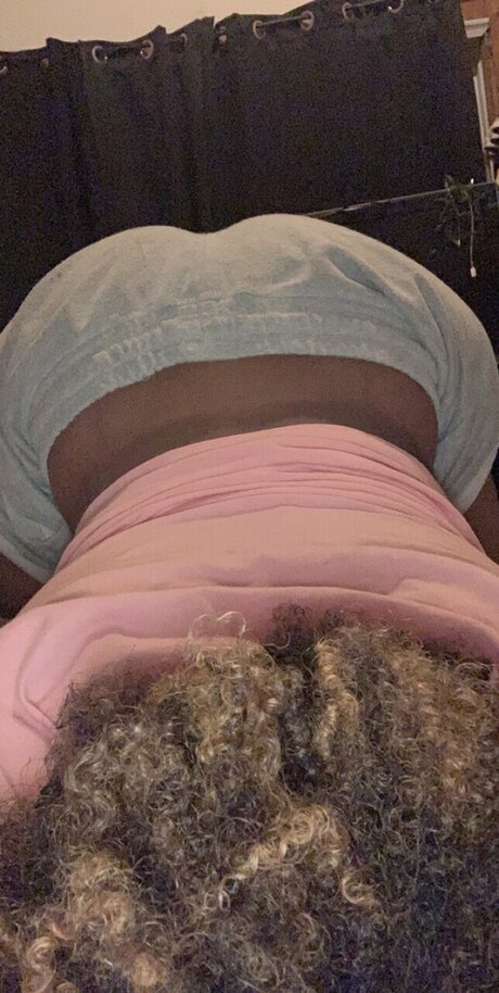 Foto desnuda filtrada de OnlyFans de Caramelbomb