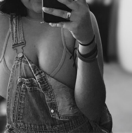 Foto desnuda filtrada de OnlyFans de Angelina Rose