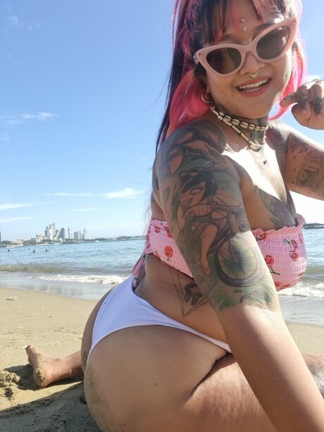 Foto desnuda filtrada de OnlyFans de Ppoppy Carzy Tattoo