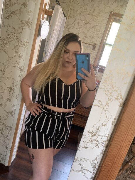 Foto desnuda filtrada de OnlyFans de Emily