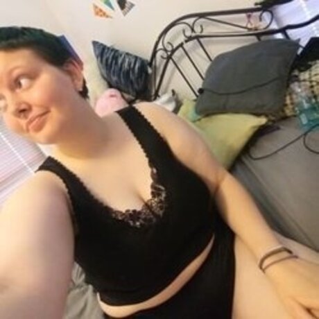 Foto desnuda filtrada de OnlyFans de Raynethesunflower