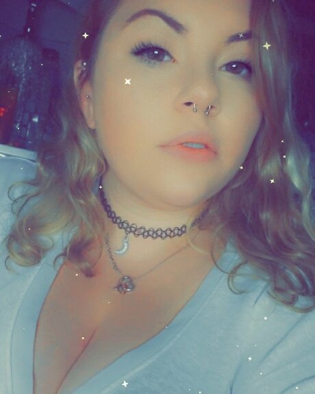 Foto desnuda filtrada de OnlyFans de Cloud Queen