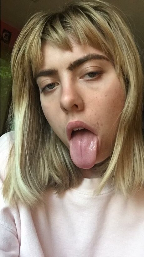 Foto desnuda filtrada de OnlyFans de Emily