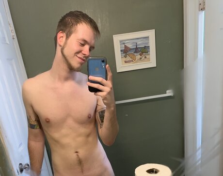 Foto desnuda filtrada de OnlyFans de David Chase 