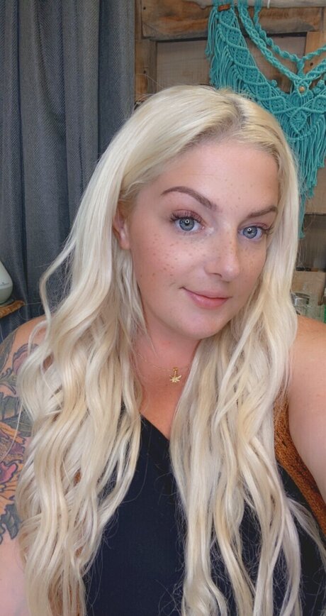 Foto desnuda filtrada de OnlyFans de Jade Menczel