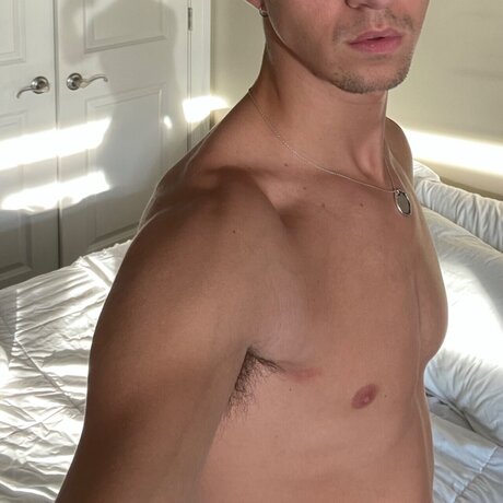 Foto desnuda filtrada de OnlyFans de B