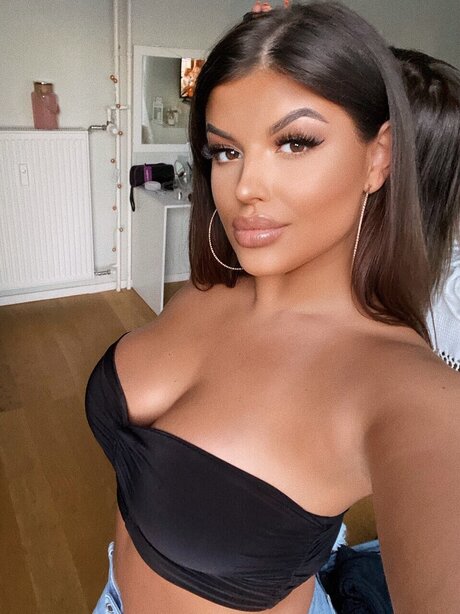 Foto desnuda filtrada de OnlyFans de Bebesita