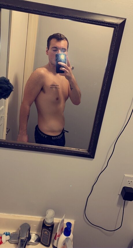 Foto desnuda filtrada de OnlyFans de Sean