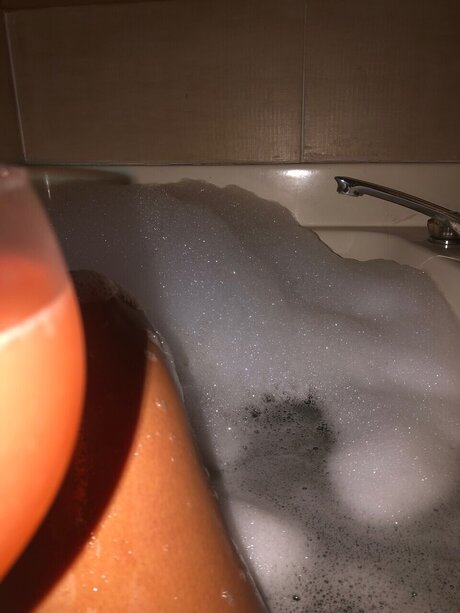 Foto desnuda filtrada de OnlyFans de Mscarameldrizzle