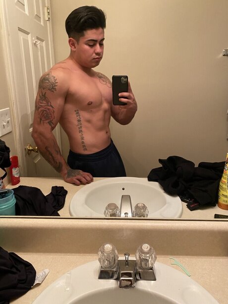 Foto desnuda filtrada de OnlyFans de Emmanuel Vazquez