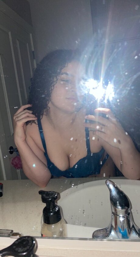 Foto desnuda filtrada de OnlyFans de Shay Baby