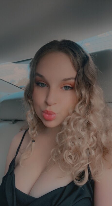 Foto desnuda filtrada de OnlyFans de Kittygirl