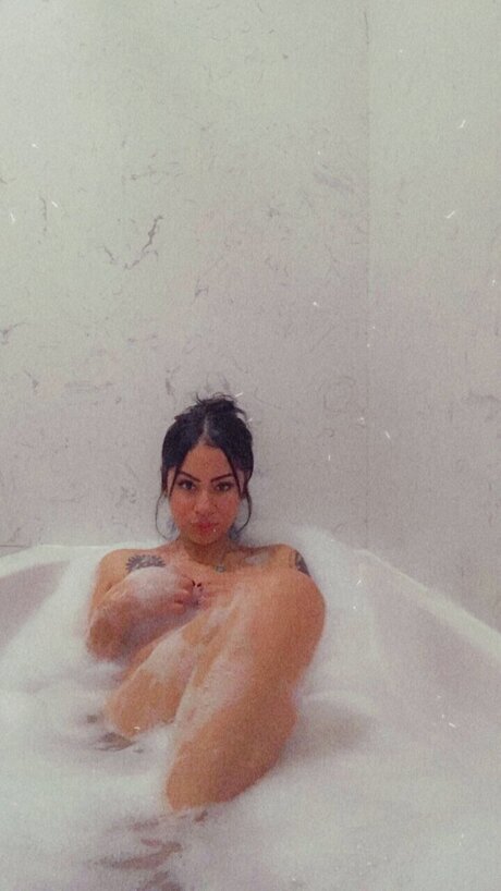 Foto desnuda filtrada de OnlyFans de Mona Lisa