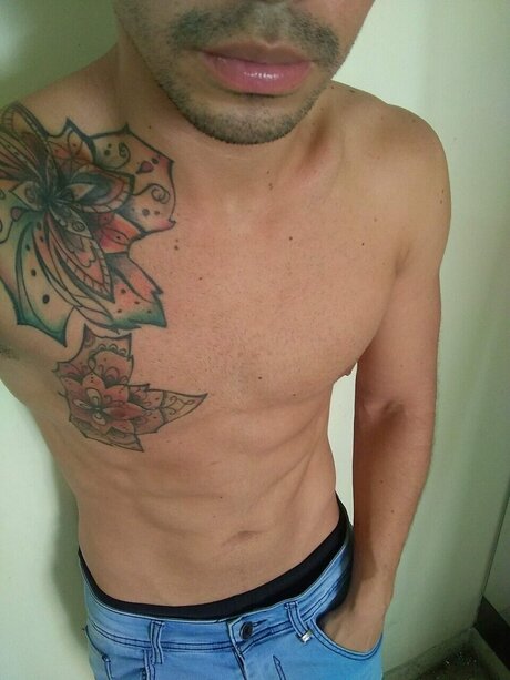 Foto desnuda filtrada de OnlyFans de Starlove