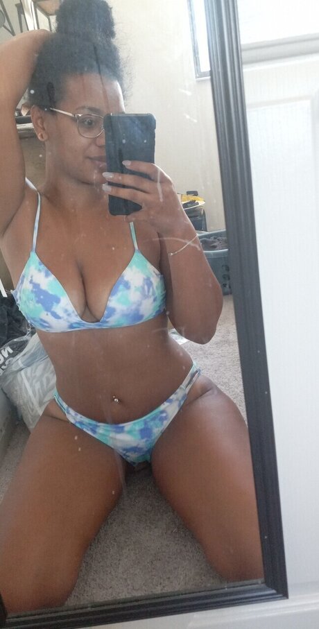 Foto desnuda filtrada de OnlyFans de Nicci B